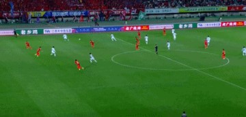 九游电脑版平台-半场：徐州1-1宿迁，高驰先拔头筹，苗润东小角度破门扳平